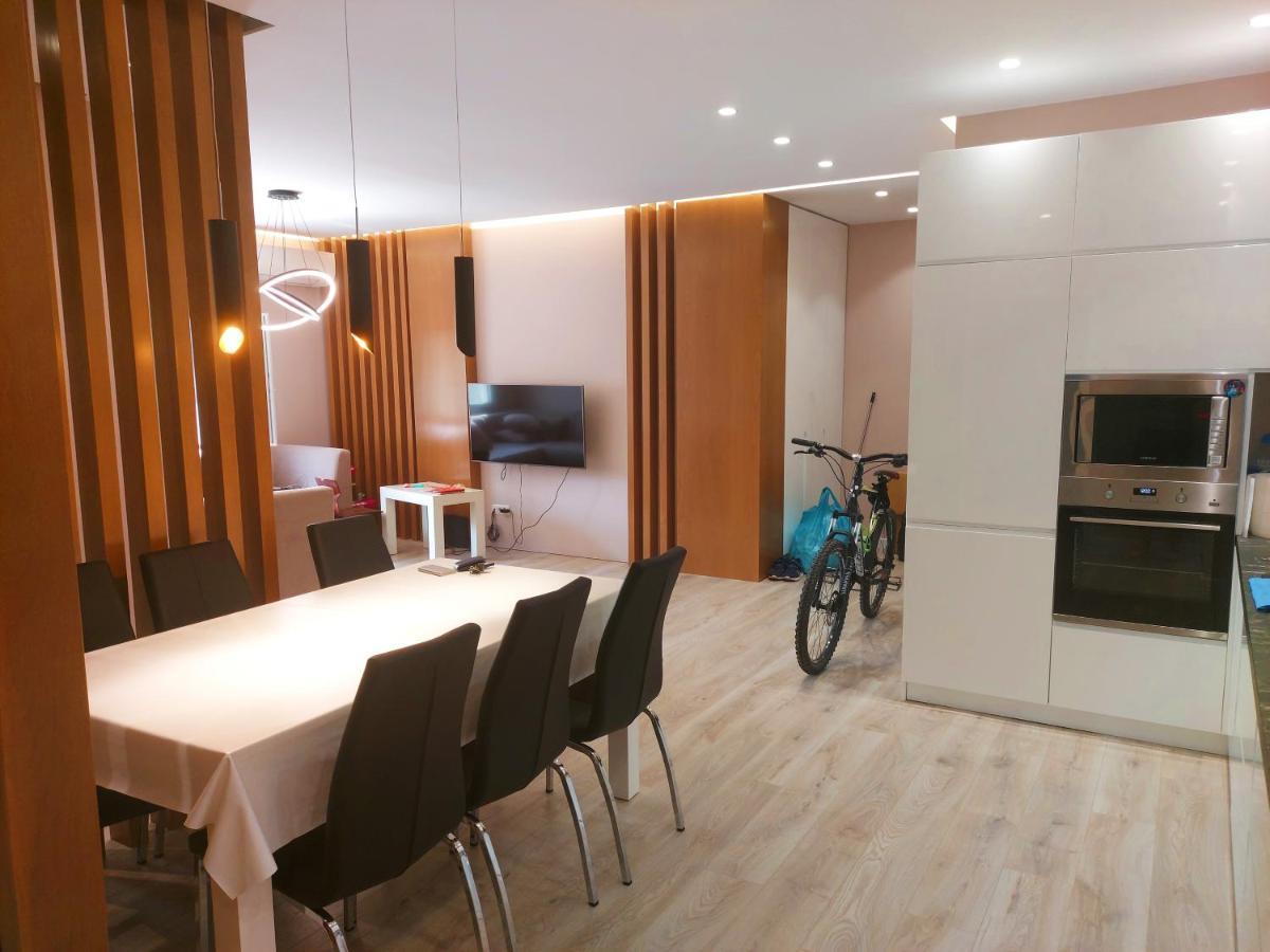 Luxurious Double Bedroom Suite Τίρανα Εξωτερικό φωτογραφία