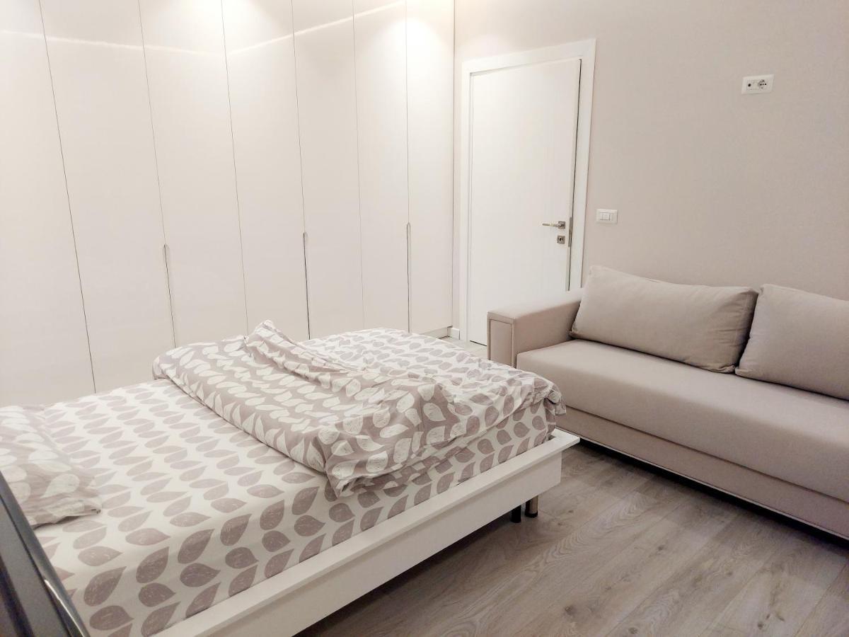 Luxurious Double Bedroom Suite Τίρανα Εξωτερικό φωτογραφία